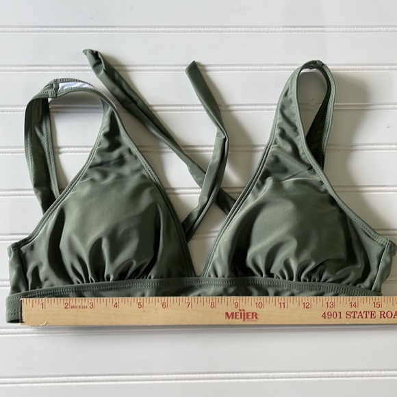 NWOT Bikini swimsuit Top Army Green Women’s medium - Picture 6 of 8